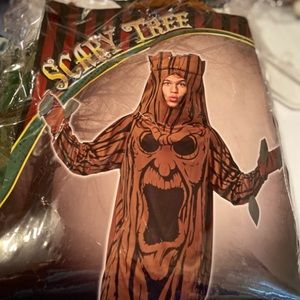 Tree costume